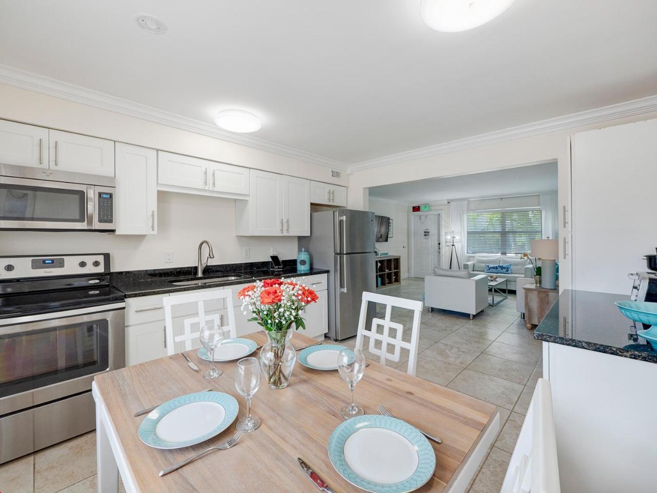 Bright And Sunny 2Br !!Close To Peanut Island!! ริเวียราบีช ภายนอก รูปภาพ