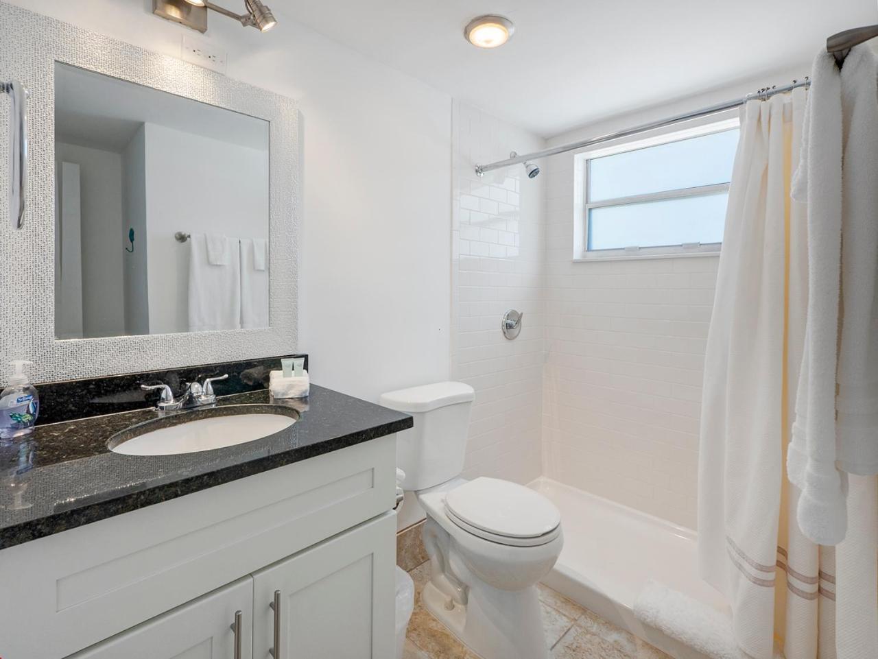 Bright And Sunny 2Br !!Close To Peanut Island!! ริเวียราบีช ภายนอก รูปภาพ